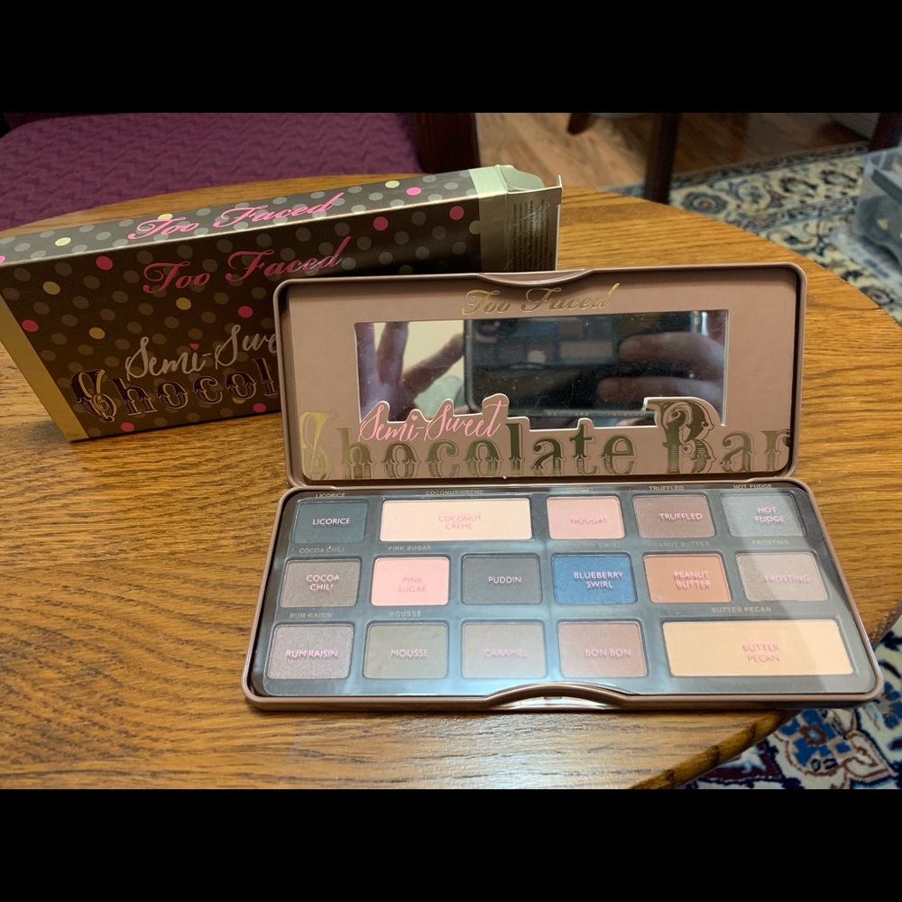 New to faced semi sweet chocolate bar ( eyeshadow
